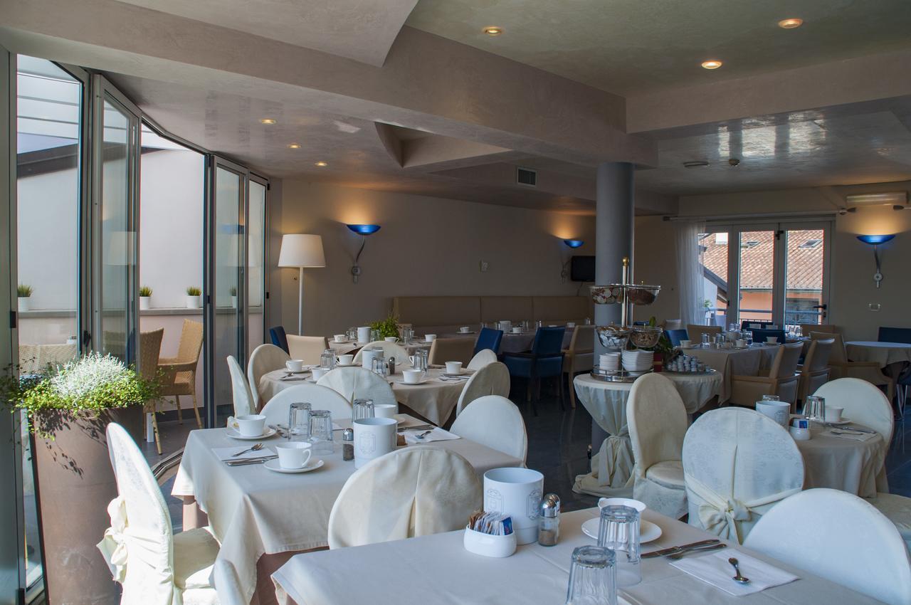Regina Hotel 3*